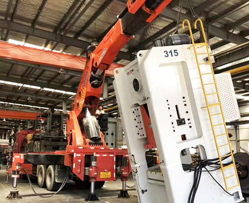 越秀提升工作效率，选择优质折臂吊租赁服务