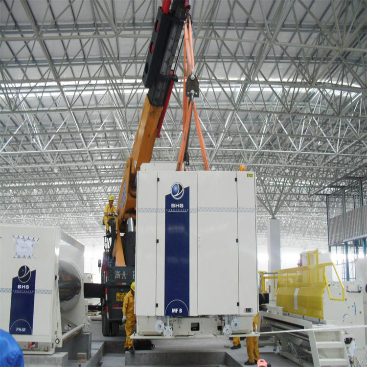 越秀起重吊装小型吊车的日常检查维护