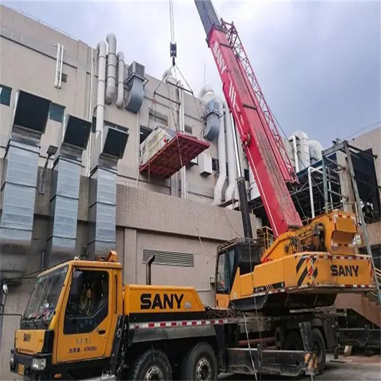 越秀租赁大型汽车吊，助力工程项目高效进行