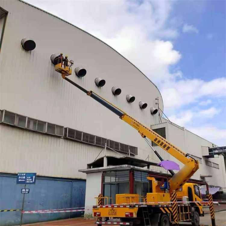 越秀高空作业车出租服务：专业广告牌安装解决方案